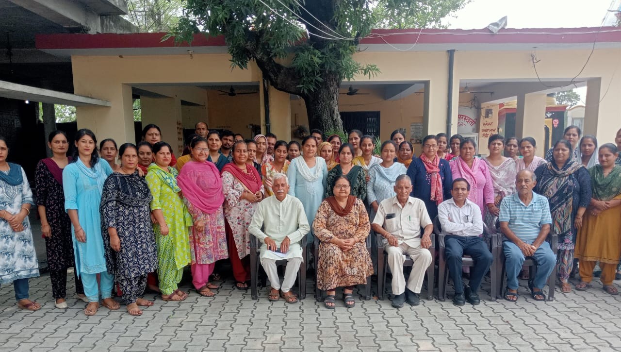 SSS teachers with students during educational activities